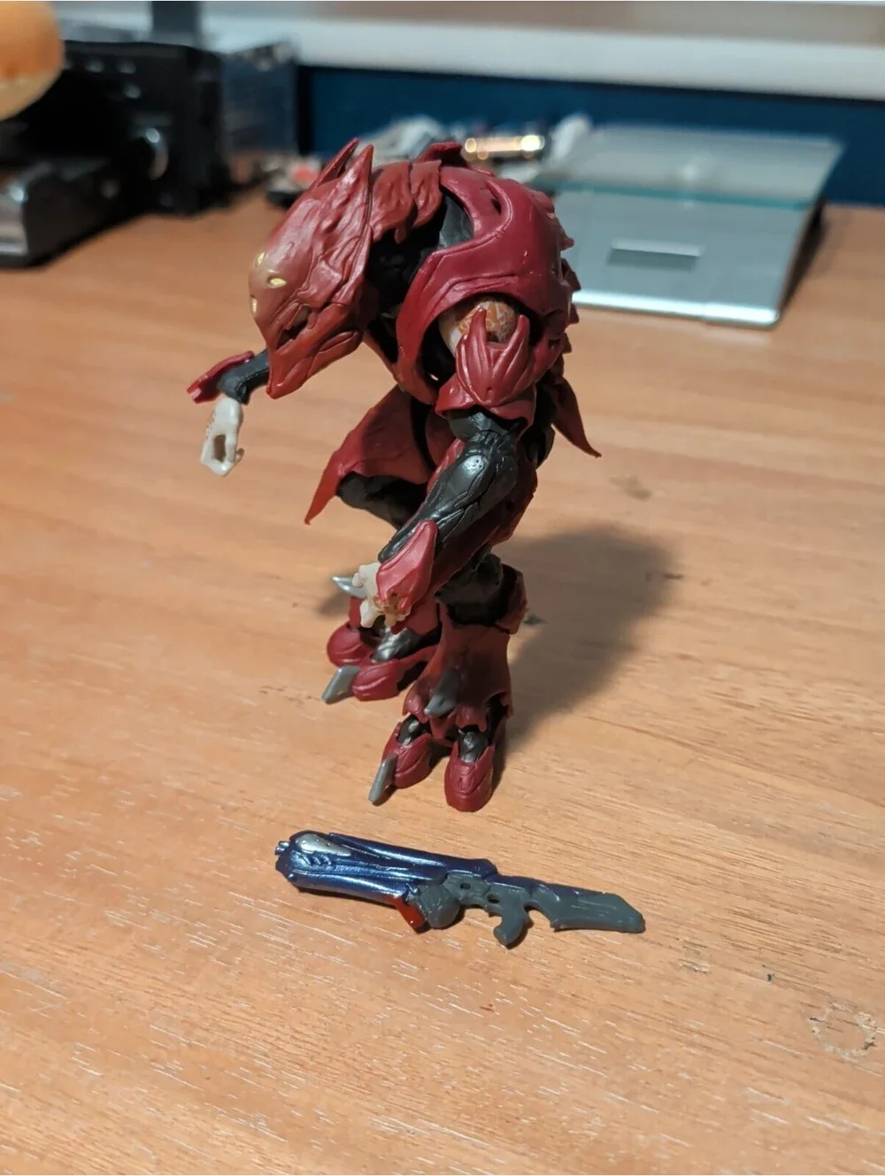 Halo Elite Zealot Alpha Crawler Soldier Figure With Weapon 7” Mattel 2016